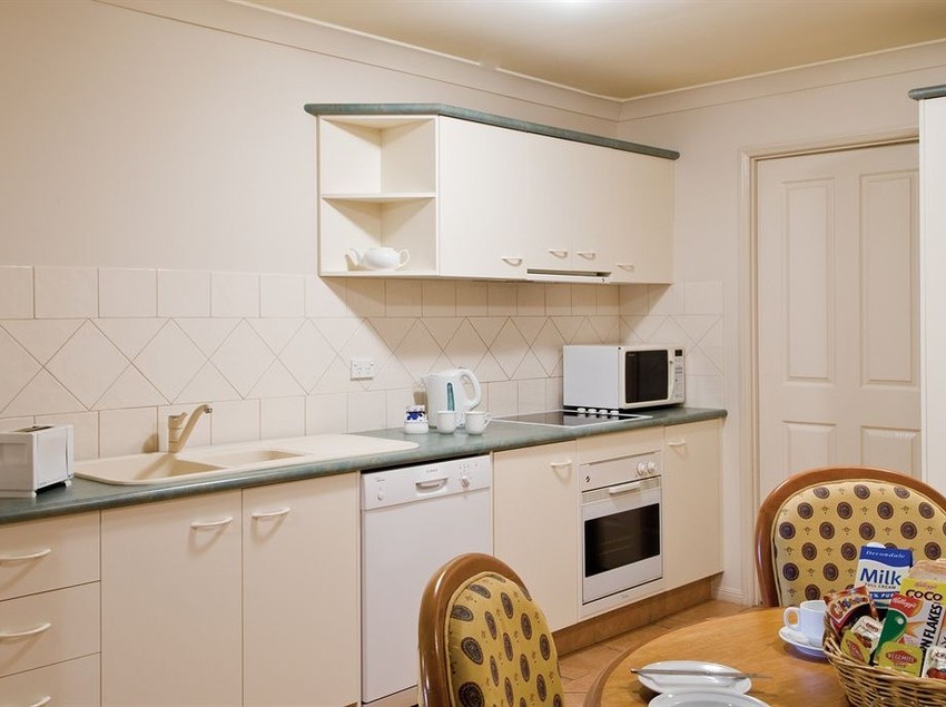 Hotel Royal Woods Resort | Ashmore | Queensland | Australia 4