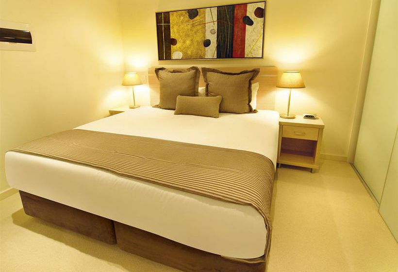 Hotel Oaks Precinct | Adelaide | South Australia | Australia 4