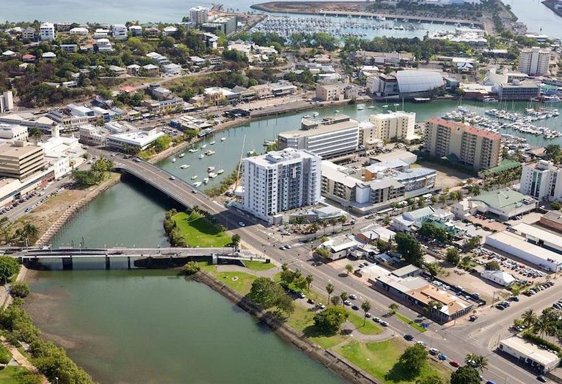 Hotel Oaks Gateway Suites | Townsville | Queensland | Australia 4