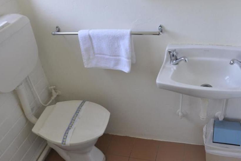 Hotel Redan Apartments | Saint Kilda | Victoria | Australia 11