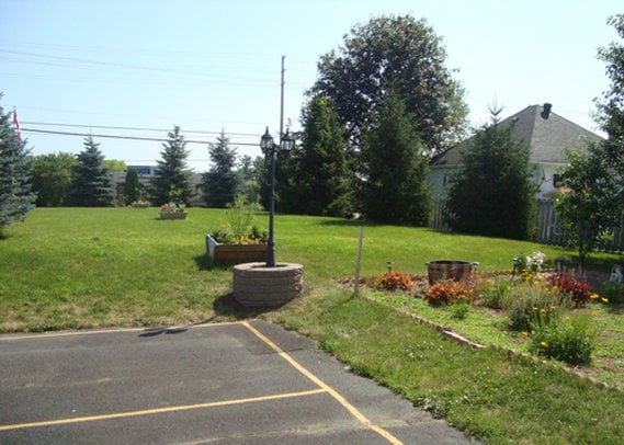 Hotel Econo Lodge Inn & Suites Pembroke | Pembroke | Ontario | Canada 1