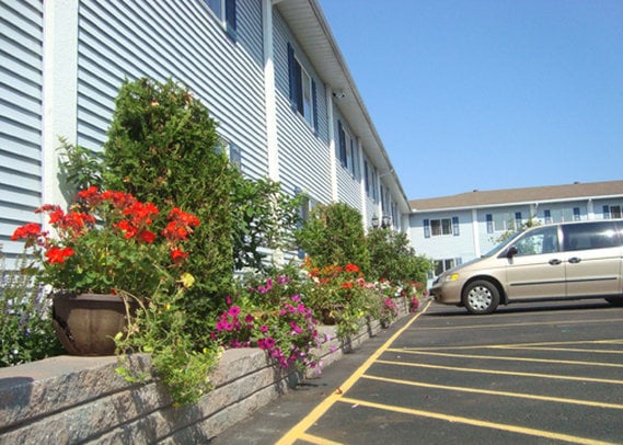 Hotel Econo Lodge Inn & Suites Pembroke | Pembroke | Ontario | Canada 2