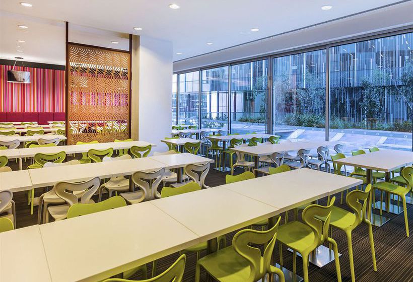 Hotel Travelodge Docklands