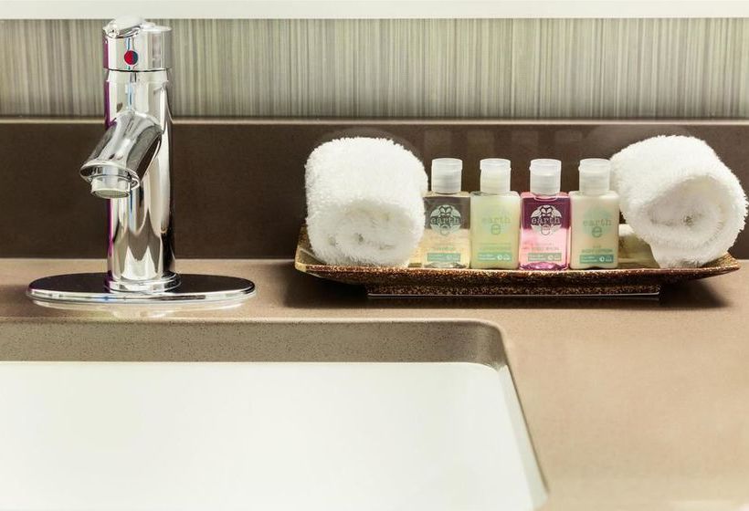 Hotel Coast Coal Harbour | Vancouver | British Columbia | Canada 3