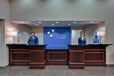 Hotel Holiday Inn Exp Stes Kincardin | Kincardine | Ontario | Canada 12