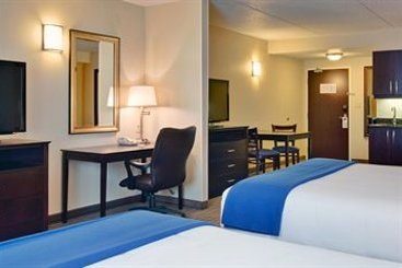 Hotel Holiday Inn Exp Stes Kincardin | Kincardine | Ontario | Canada 19