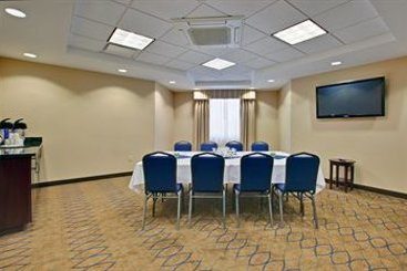 Hotel Holiday Inn Exp Stes Kincardin | Kincardine | Ontario | Canada 3