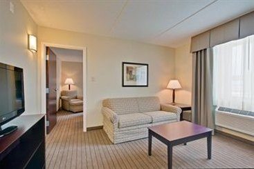 Hotel Holiday Inn Exp Stes Kincardin | Kincardine | Ontario | Canada 4