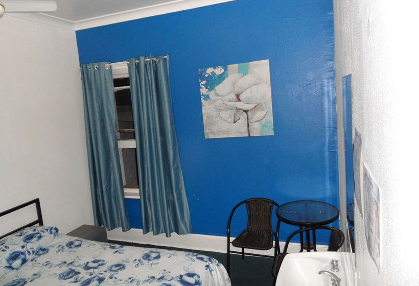 Adelaide Travellers Inn Backpackers Hostel | Adelaide | South Australia | Australia 16