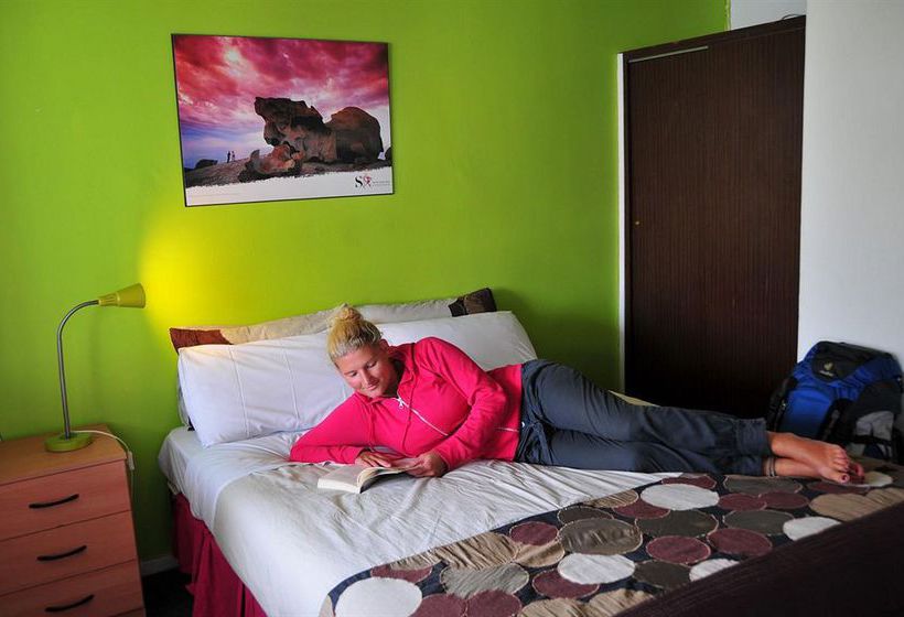 Adelaide Travellers Inn Backpackers Hostel | Adelaide | South Australia | Australia 5