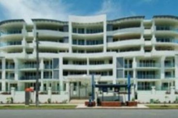 Hotel Waters Edge Apartment Cairns Queensland