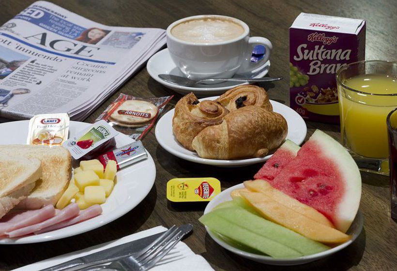 Hotel Causeway 353 | Melbourne | Victoria | Australia 17