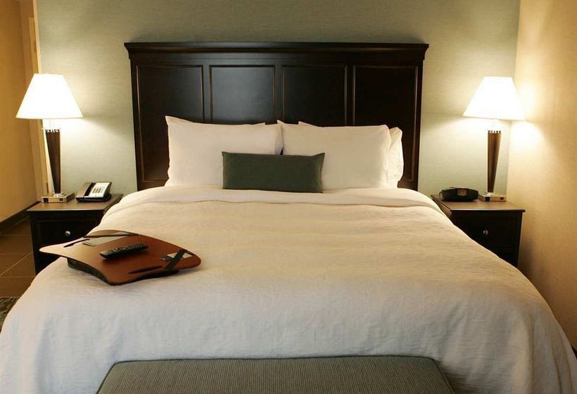 Hotel Hampton Inn by Hilton Toronto Airport Corporate Centre | Toronto | Ontario | Canada 9