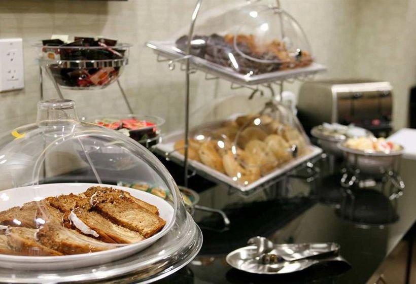 Hotel Hampton Inn by Hilton Fort Saskatchewan | Fort Saskatchewan | Alberta | Canada 7