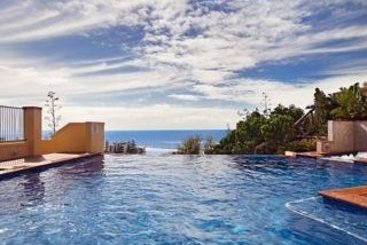 Magic Mountain Resort | Nobby's Beach  | Queensland | Australia 2