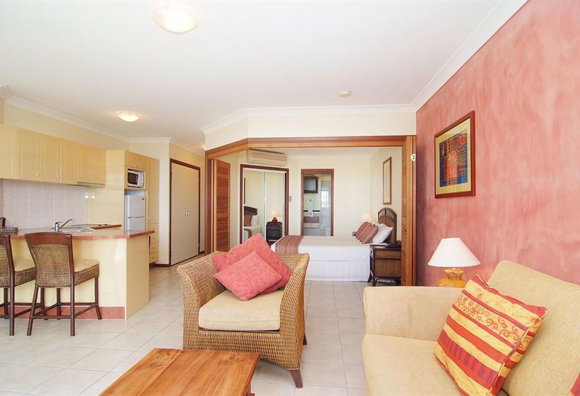 Hotel At Waters Edge Resort | Airlie Beach | Queensland | Australia 9