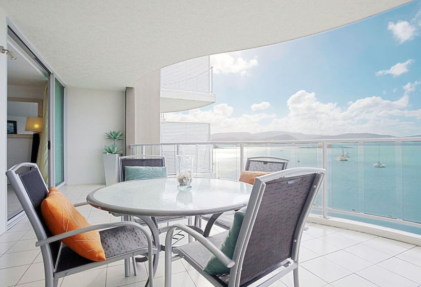 Hotel At Marina Shores Airlie Beach | Airlie Beach | Queensland | Australia 4