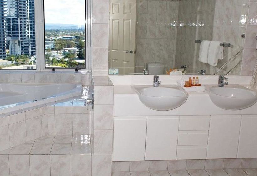 Hotel Carmel By The Sea | Broadbeach | Queensland | Australia 12