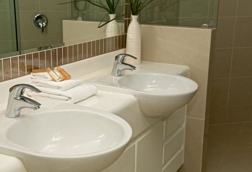 Hotel Carmel By The Sea | Broadbeach | Queensland | Australia 13