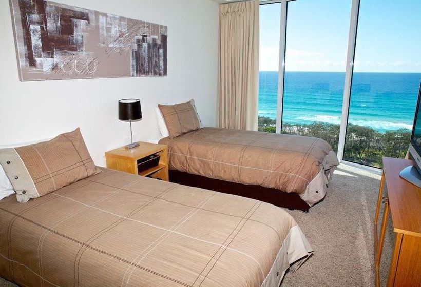 Hotel Carmel By The Sea | Broadbeach | Queensland | Australia 7