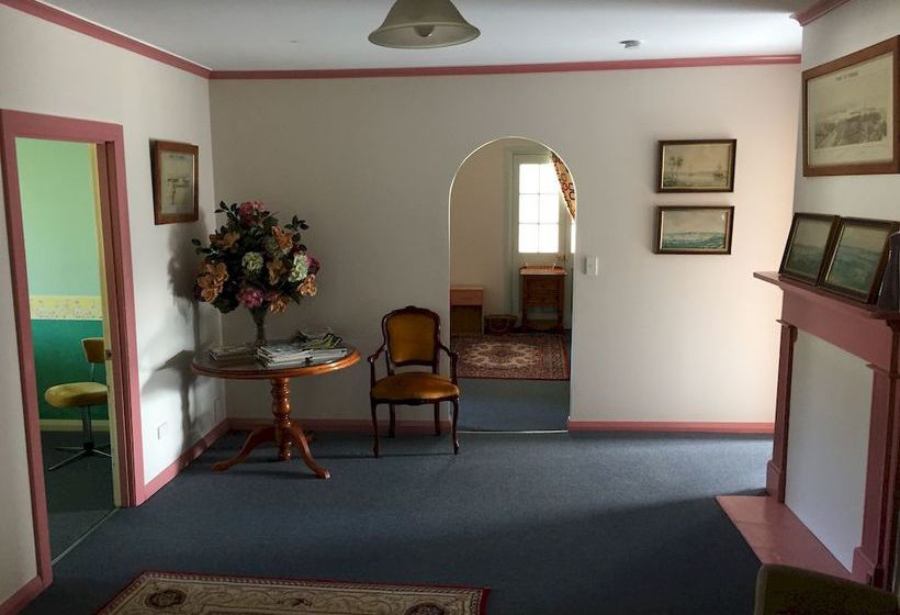 Riversdale Estate Cottages | Hobart | Tasmania | Australia 8