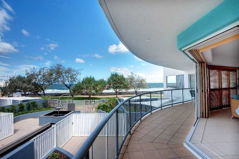 Rolling Surf Resort | Caloundra | Queensland | Australia 7