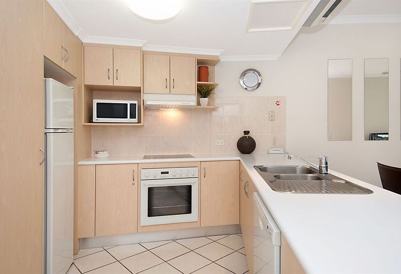 Alexandra & Mariner On The Pacific | Mooloolaba | Queensland | Australia 8