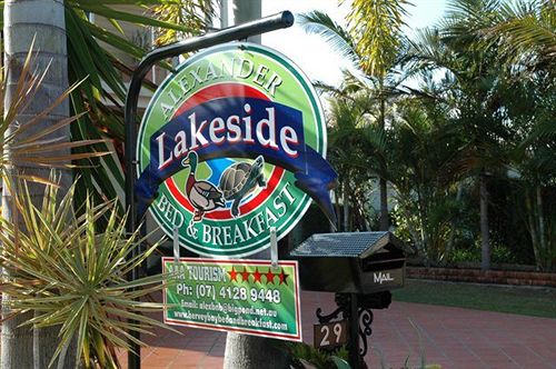 Alexander Lakeside Bed & Breakfast | Hervey Bay | Queensland | Australia 16