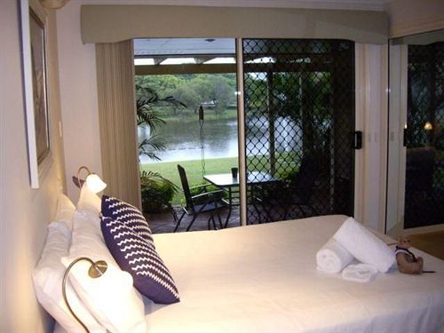 Alexander Lakeside Bed & Breakfast | Hervey Bay | Queensland | Australia 7