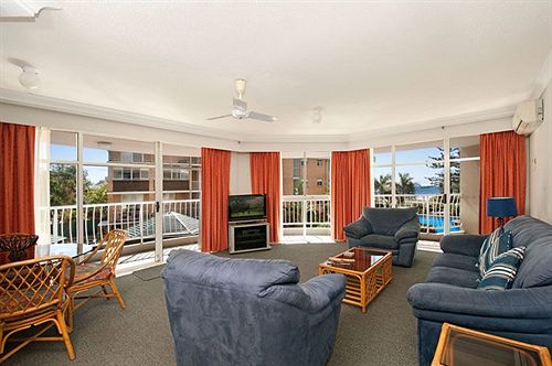 Burleigh Surf Beach Front Apartments | Burleigh Heads | Queensland | Australia 13