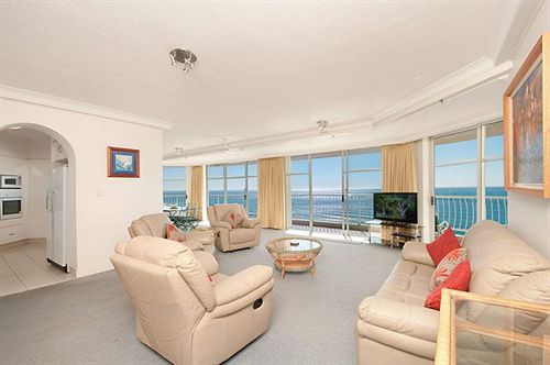 Burleigh Surf Beach Front Apartments | Burleigh Heads | Queensland | Australia 3