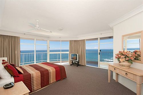 Burleigh Surf Beach Front Apartments | Burleigh Heads | Queensland | Australia 5