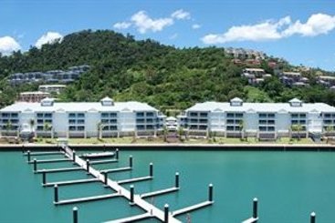 Boathouse Apartments by Outrigger Airlie Beach
