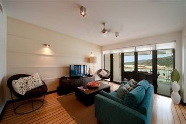 Boathouse Apartments by Outrigger | Airlie Beach | Queensland | Australia 12