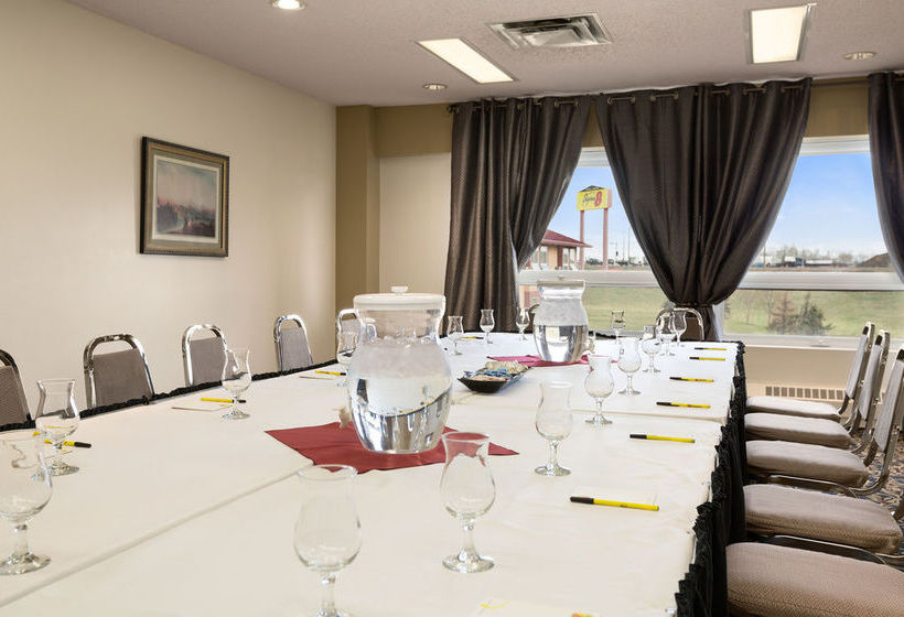 Hotel Super 8 Sherwood Park Edmonton Area | Sherwood Park | Alberta | Canada 13