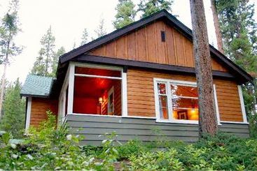 Hotel Johnston Canyon Resort Banff Alberta