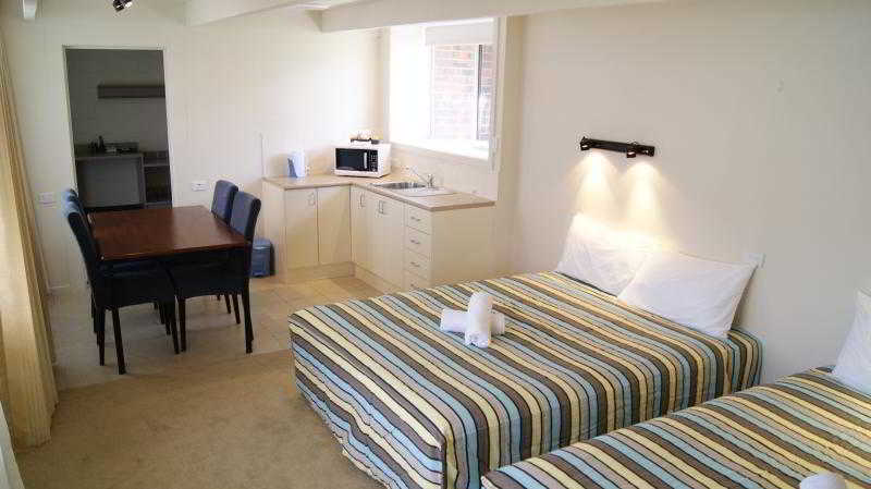 Hotel Econo Lodge Absolute Lake Entrance | Lakes Entrance | Victoria | Australia 17