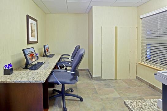 Holiday Inn Express Hotel & Suites Courtenay Comox Valley Sw | Courtenay | British Columbia | Canada 11