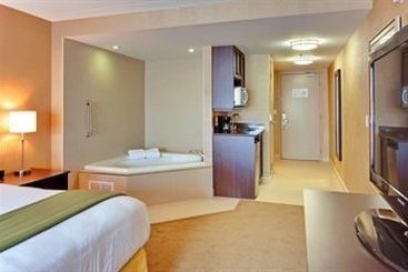 Hotel Holiday Inn Express & Suites Kingston | Kingston | Ontario | Canada 17