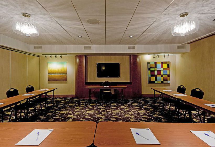 Holiday Inn Express Hotel & Suites Saint Hyacinthe | Saint Hyacinthe | Quebec | Canada 2