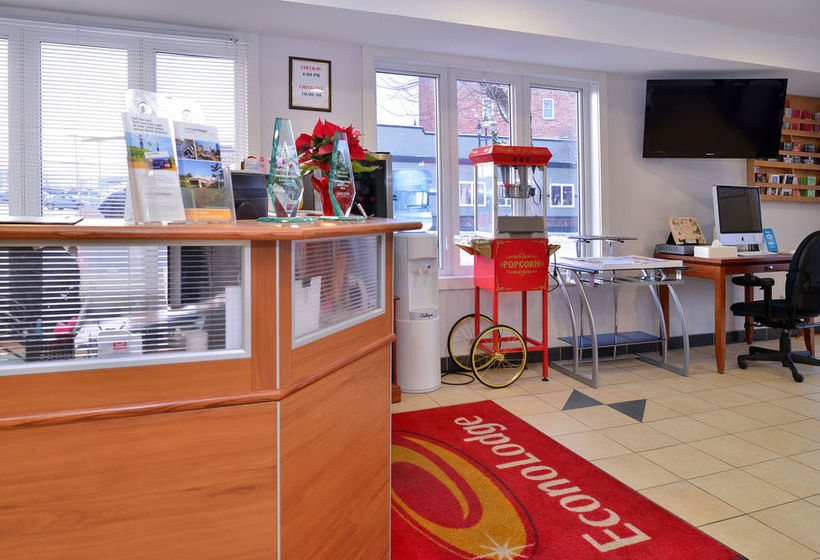 Hotel Econo Lodge Inn & Suites Drumheller | Drumheller | Alberta | Canada 9