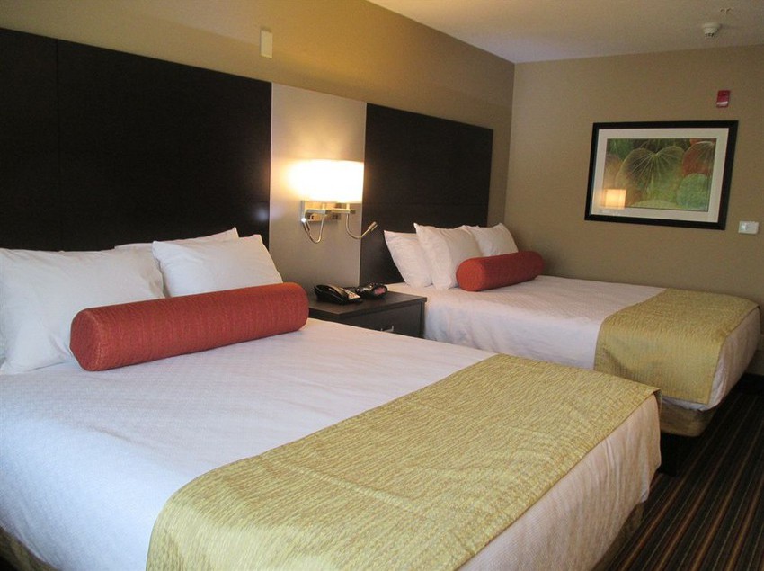 Microtel Woodstock Ontario | Woodstock | Ontario | Canada 1