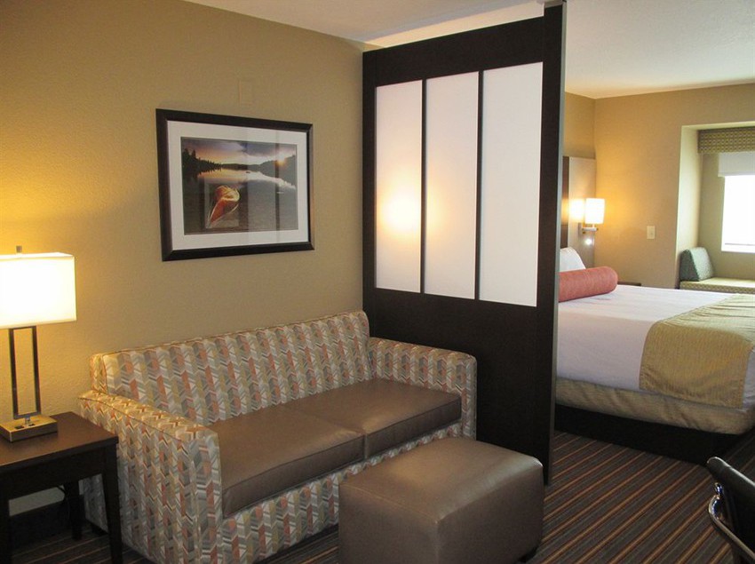 Microtel Woodstock Ontario | Woodstock | Ontario | Canada 7