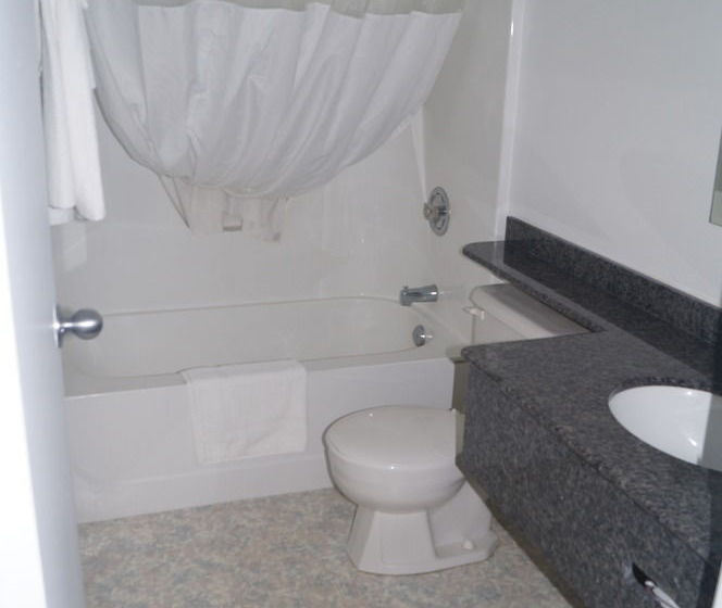 Hotel Howard Johnson Inn Gananoque | Gananoque | Ontario | Canada 6