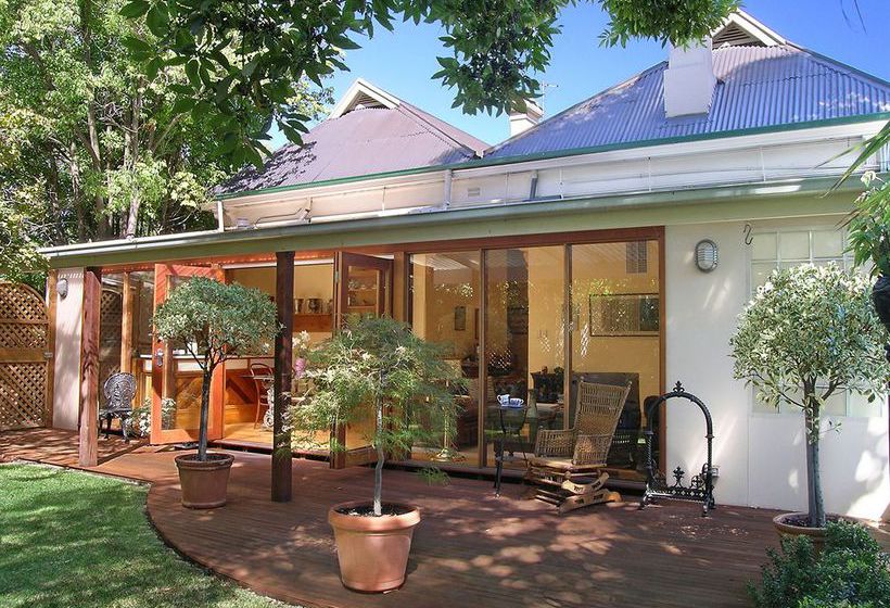 Hotel Bishop S Garden Australia Meridional