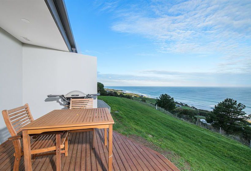 Hotel Seafarers Getaway | Apollo Bay | Victoria | Australia 3