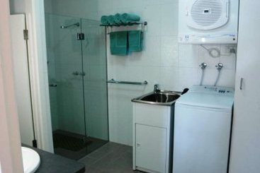 Hotel Mclaren Vale Studio Apartments | Adelaide | South Australia | Australia 5