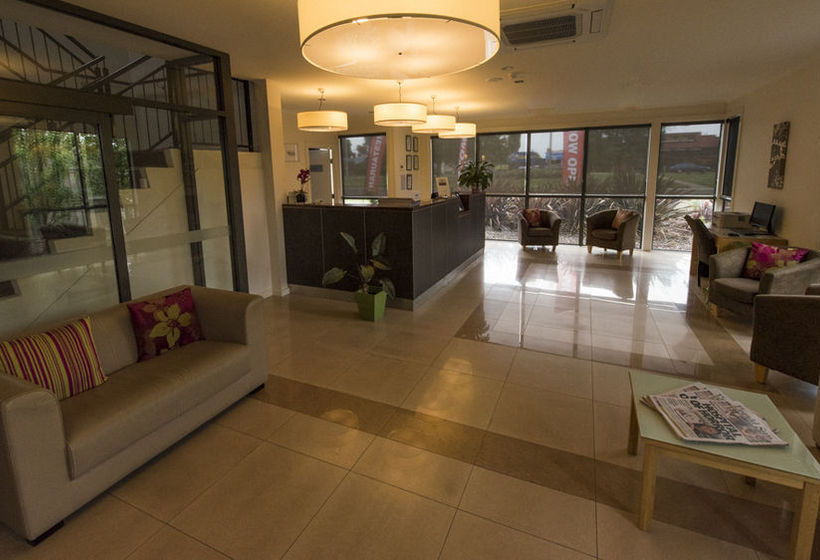 Hotel Bairnsdale International