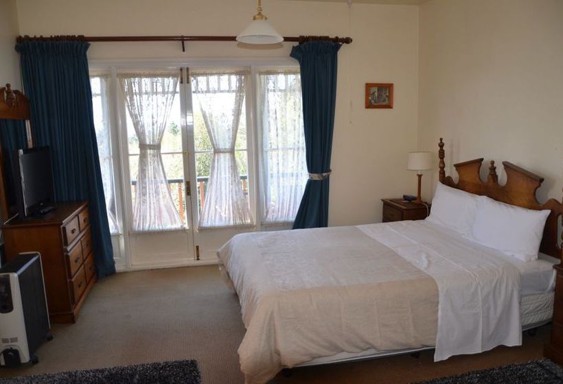 Leura House Guesthouse Bed & Breakfast