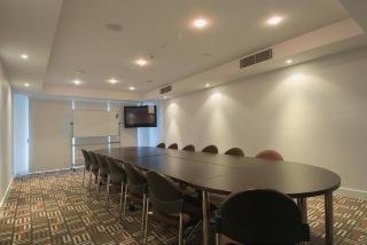 Hotel Chancellor Executive Apartments | Ashmore | Queensland | Australia 2